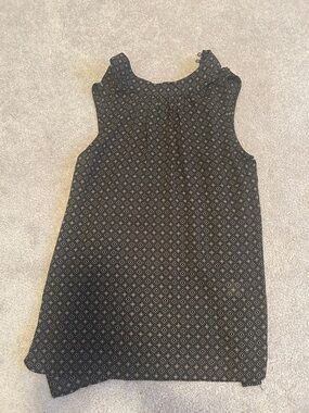 Violet & Claire Black and Cream Sleeveless Geometric Blouse